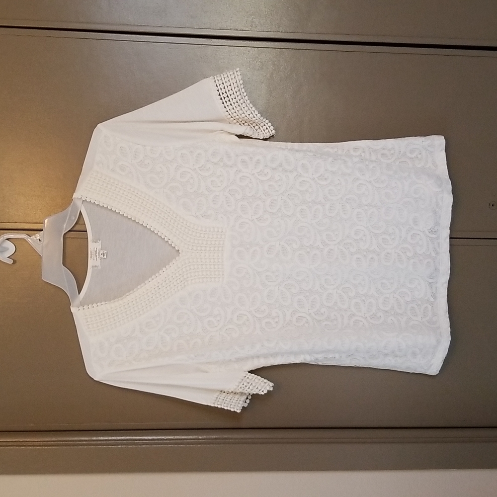 Lightweight pure white, Lacey casual daily wear or formal